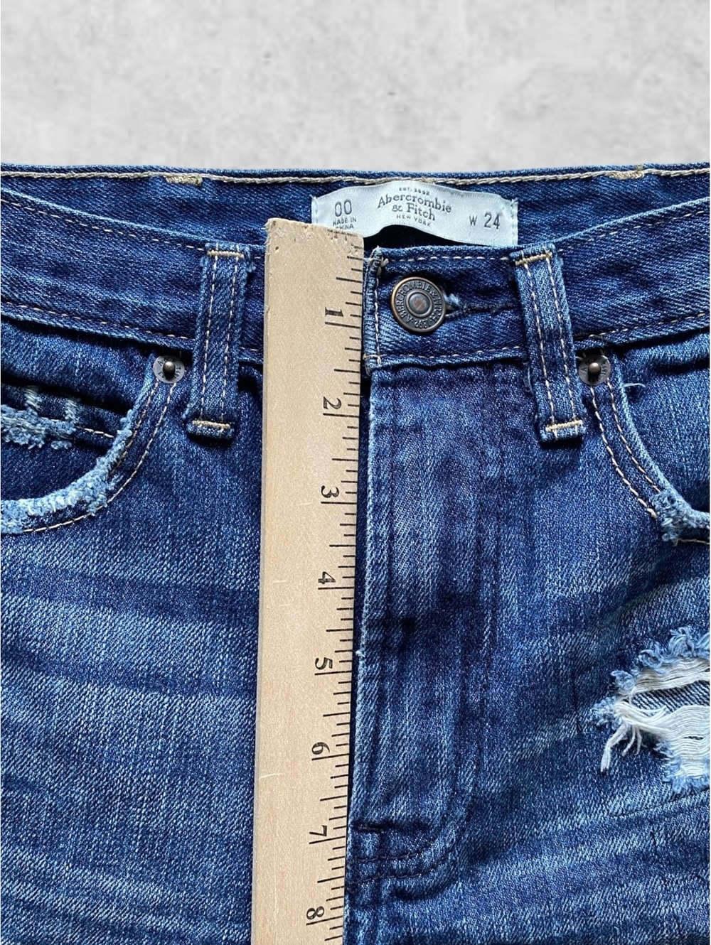 Abercrombie & Fitch Women Denim Shorts W24 High Rise Blue Cotton Cutoff Y2K - Picture 3 of 5